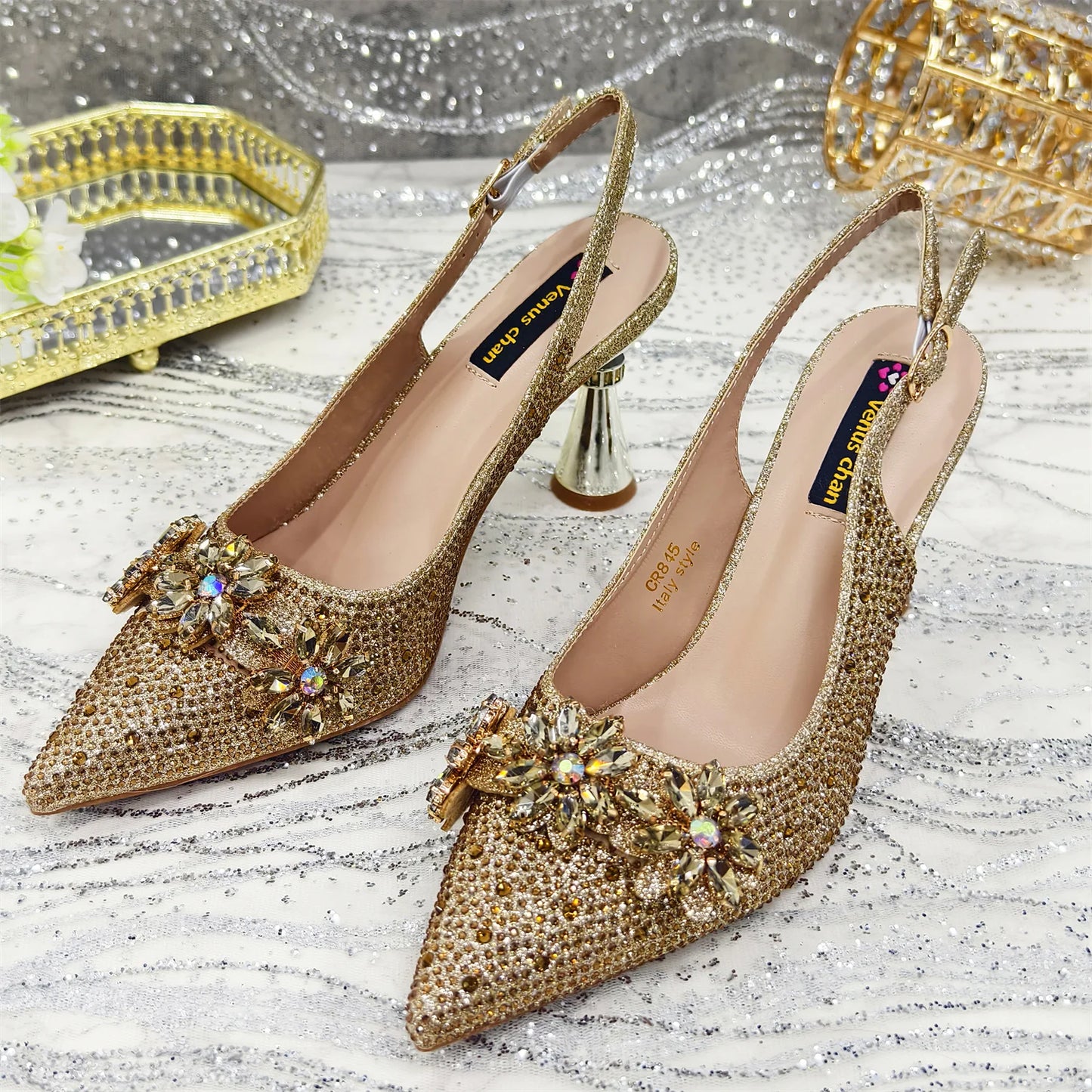 Italian Special Design Women's Pointy Toe High Heels & Exquisite Clutch Bag Set