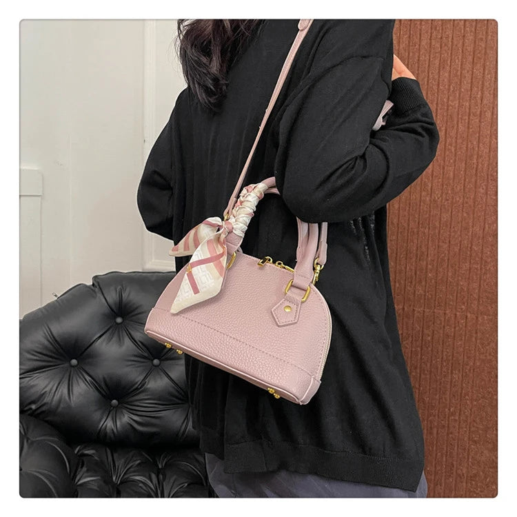 2025 High-End Handbag for Women - New Niche Versatile Hand-Held Shell Bag for Commuting with Fashionable Temperament